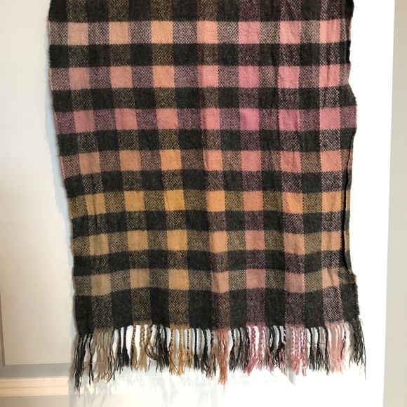 TNA scarf - Picture 3 of 4